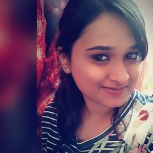 Meet your Posher, Shruti